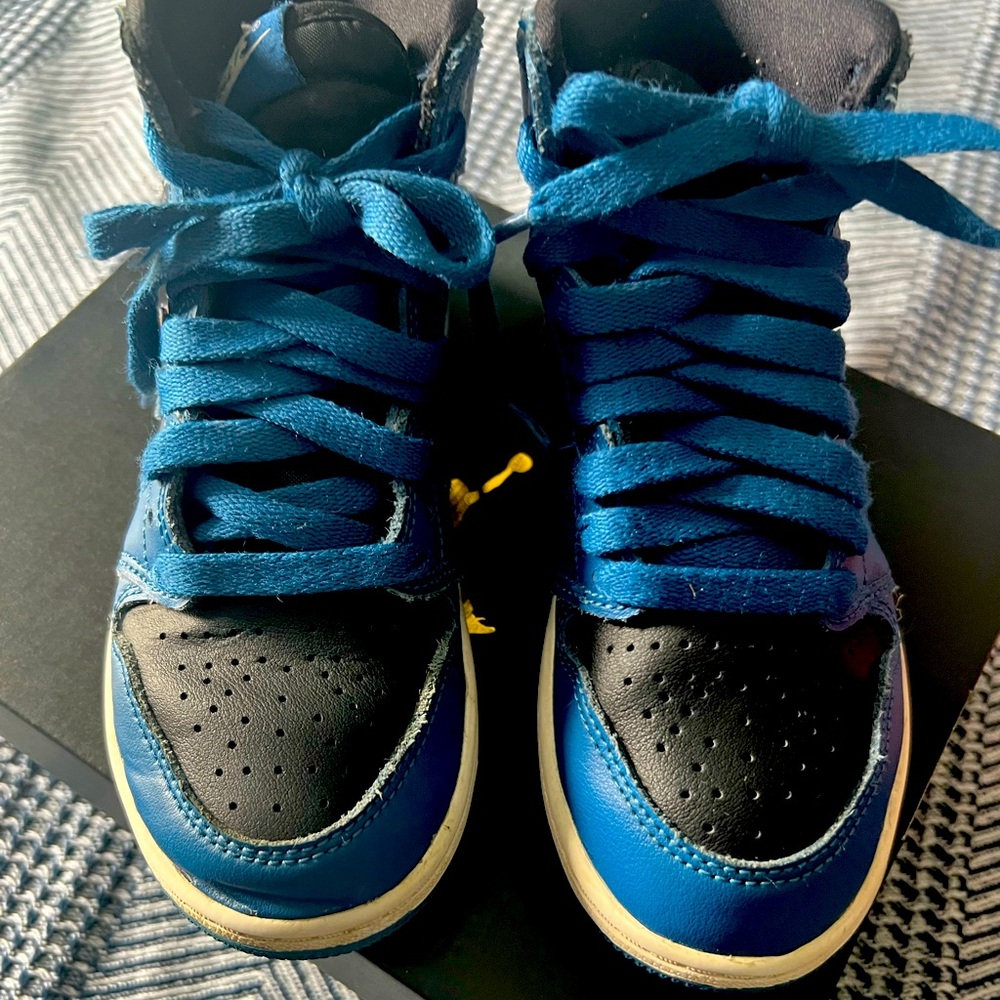 Kids Gym Shoes